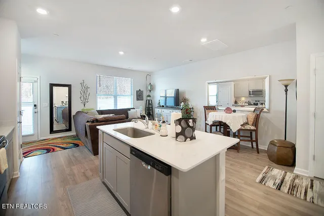 $269,999 | 191 Dale Mires Lane, Baxter, TN 38544