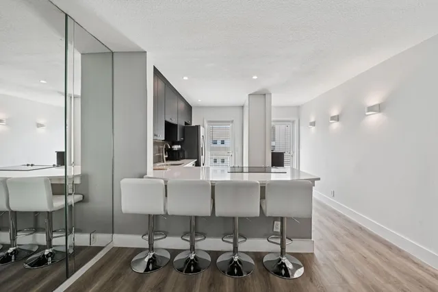 $399,900 | 1461 South Ocean Boulevard, Unit 204, Lauderdale-by-the-Sea, FL 33062