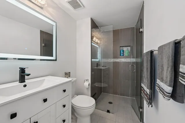 $399,900 | 1461 South Ocean Boulevard, Unit 204, Lauderdale-by-the-Sea, FL 33062