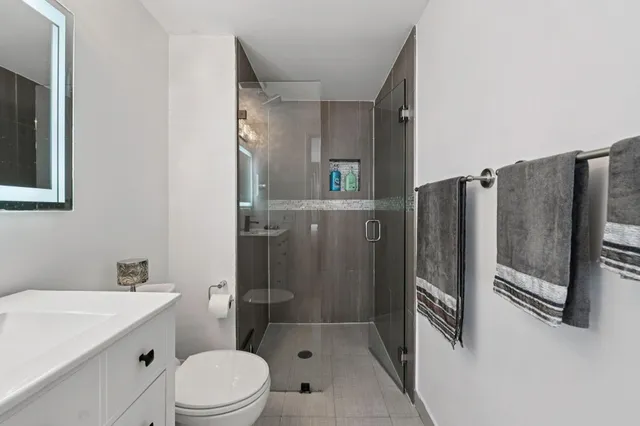 $399,900 | 1461 South Ocean Boulevard, Unit 204, Lauderdale-by-the-Sea, FL 33062