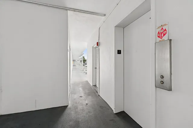 $399,900 | 1461 South Ocean Boulevard, Unit 204, Lauderdale-by-the-Sea, FL 33062