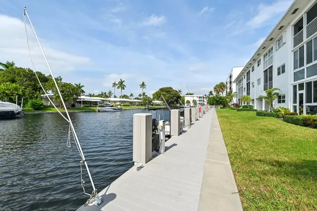$399,900 | 1461 South Ocean Boulevard, Unit 204, Lauderdale-by-the-Sea, FL 33062