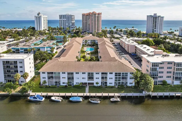 $399,900 | 1461 South Ocean Boulevard, Unit 204, Lauderdale-by-the-Sea, FL 33062