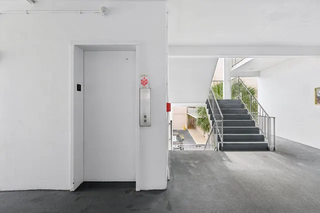 $399,900 | 1461 South Ocean Boulevard, Unit 204, Lauderdale-by-the-Sea, FL 33062