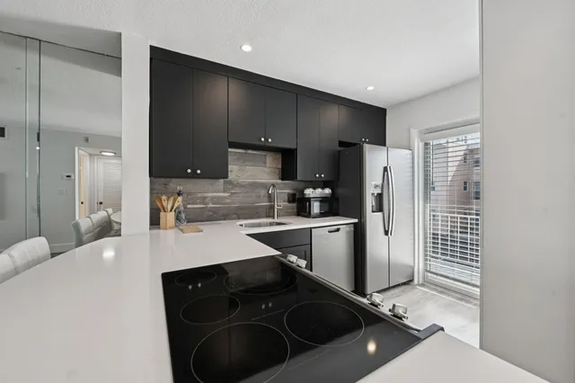 $399,900 | 1461 South Ocean Boulevard, Unit 204, Lauderdale-by-the-Sea, FL 33062