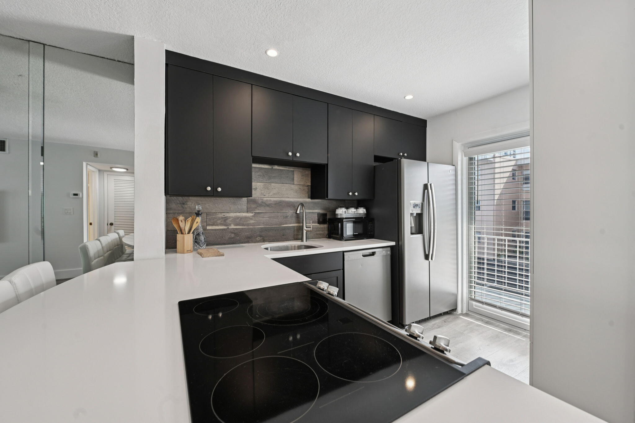 1461 South Ocean Boulevard, Unit 204 Lauderdale-by-the-Sea, FL 33062 - Photo 8 of 84 7-web-or-mls-S Ocean Blvd-S1111-007