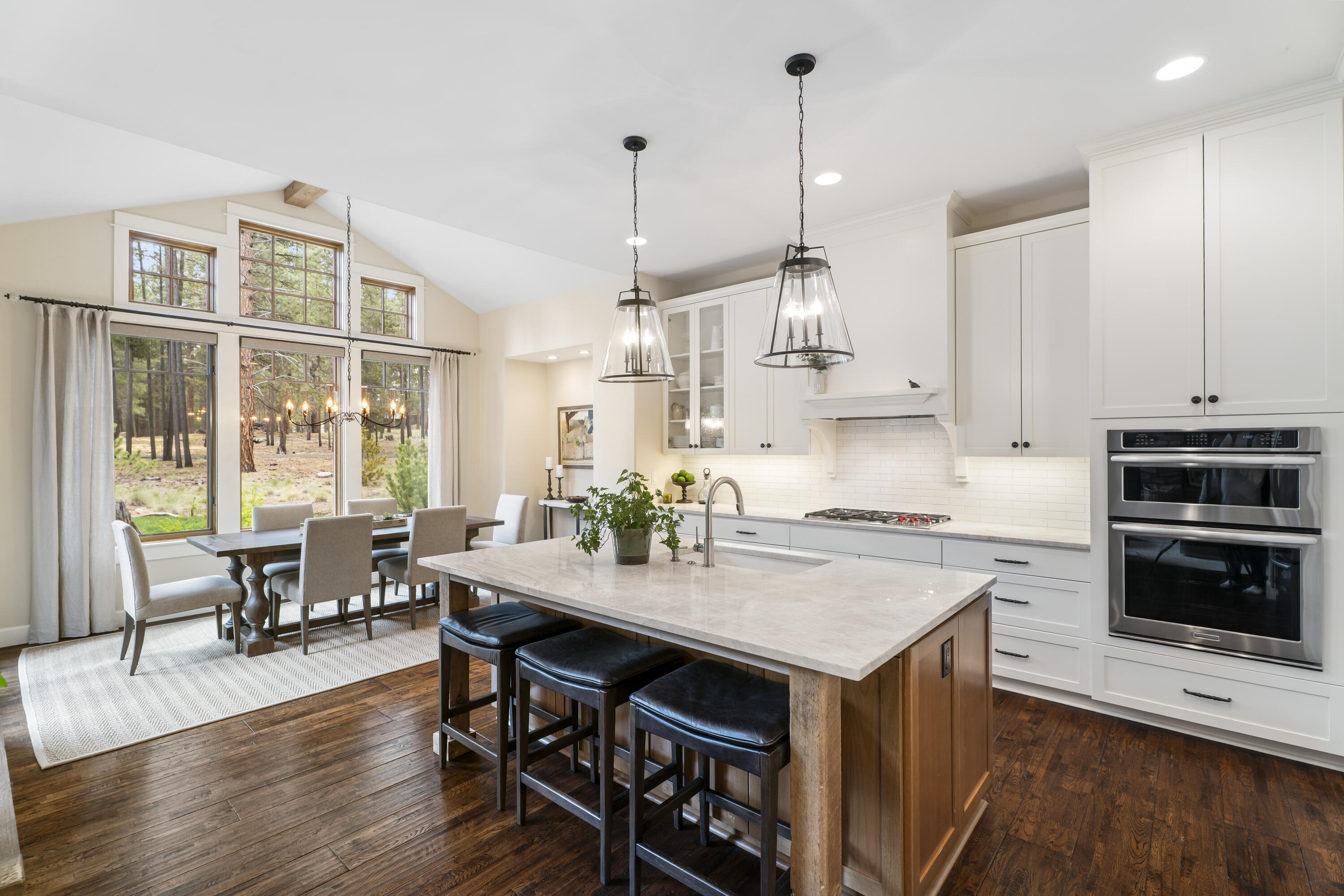 56155 Sable Rock Loop, Unit 277 Bend, OR 97707 - Photo 16 of 63 Kitchen