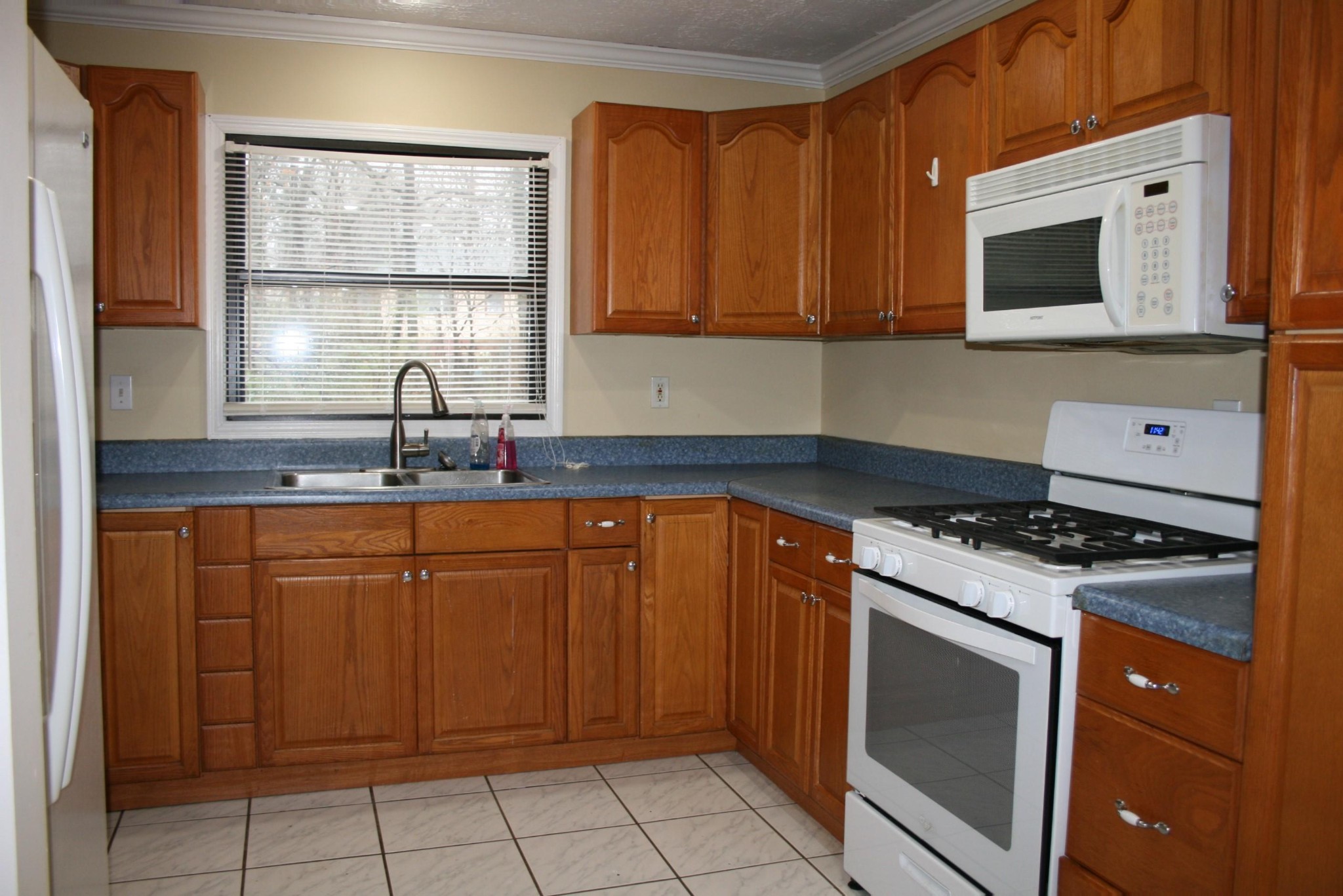 110 Wakefield Road Oak Ridge, TN 37830 - Photo 8 of 24