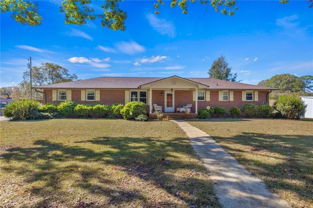 $420,000 | 232 Strawberry Road, Anderson, SC 29626