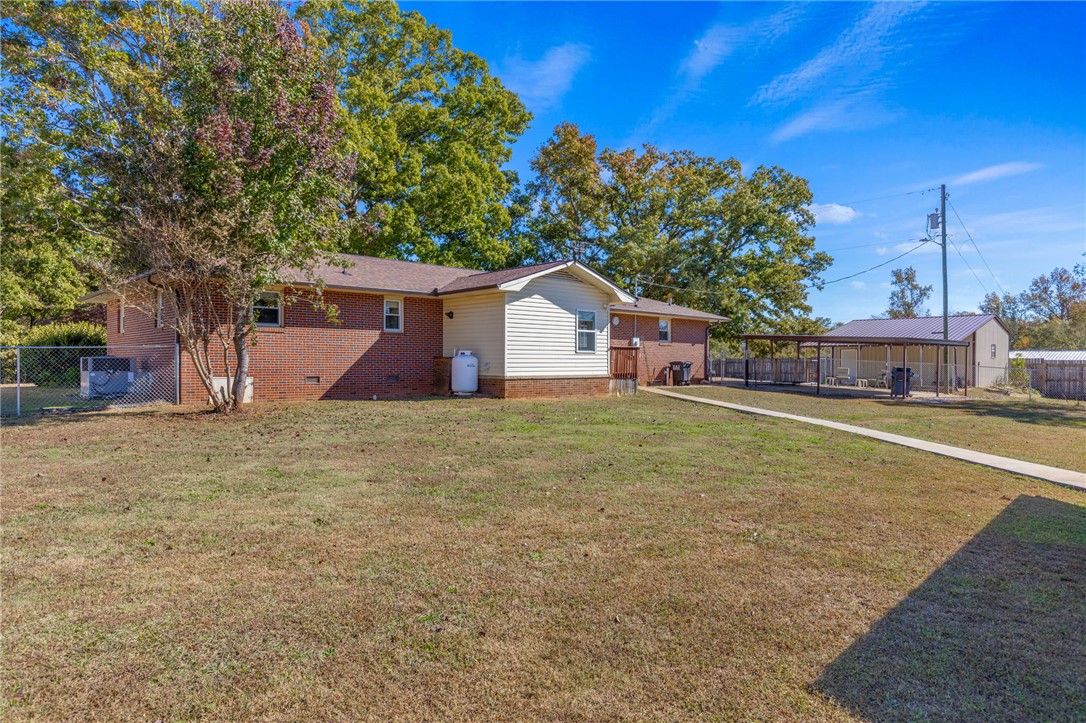 232 Strawberry Road Anderson, SC 29626 - Photo 32 of 40