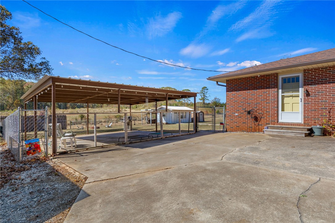 232 Strawberry Road Anderson, SC 29626 - Photo 38 of 40