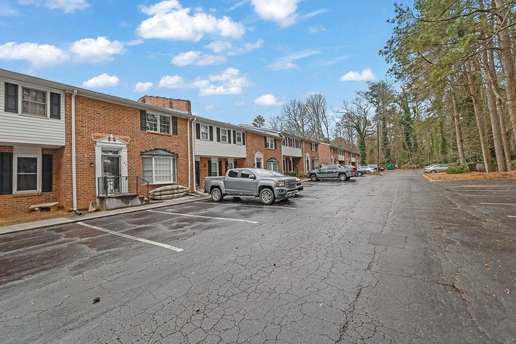 6520 Roswell Road, Unit 62 Atlanta, GA 30328 - Photo 4 of 34 a view of a street
