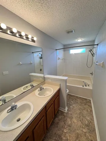 $1,850 | 18 Roxbury Lane, Palm Coast, FL 32164