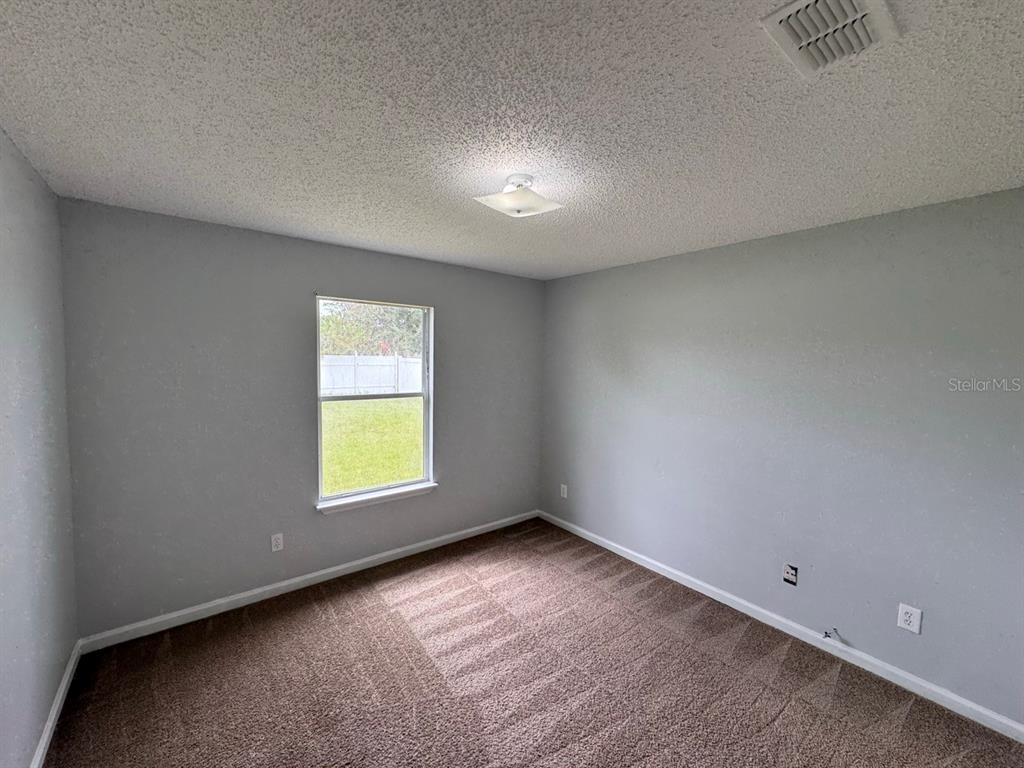 18 Roxbury Lane Palm Coast, FL 32164 - Photo 10 of 13