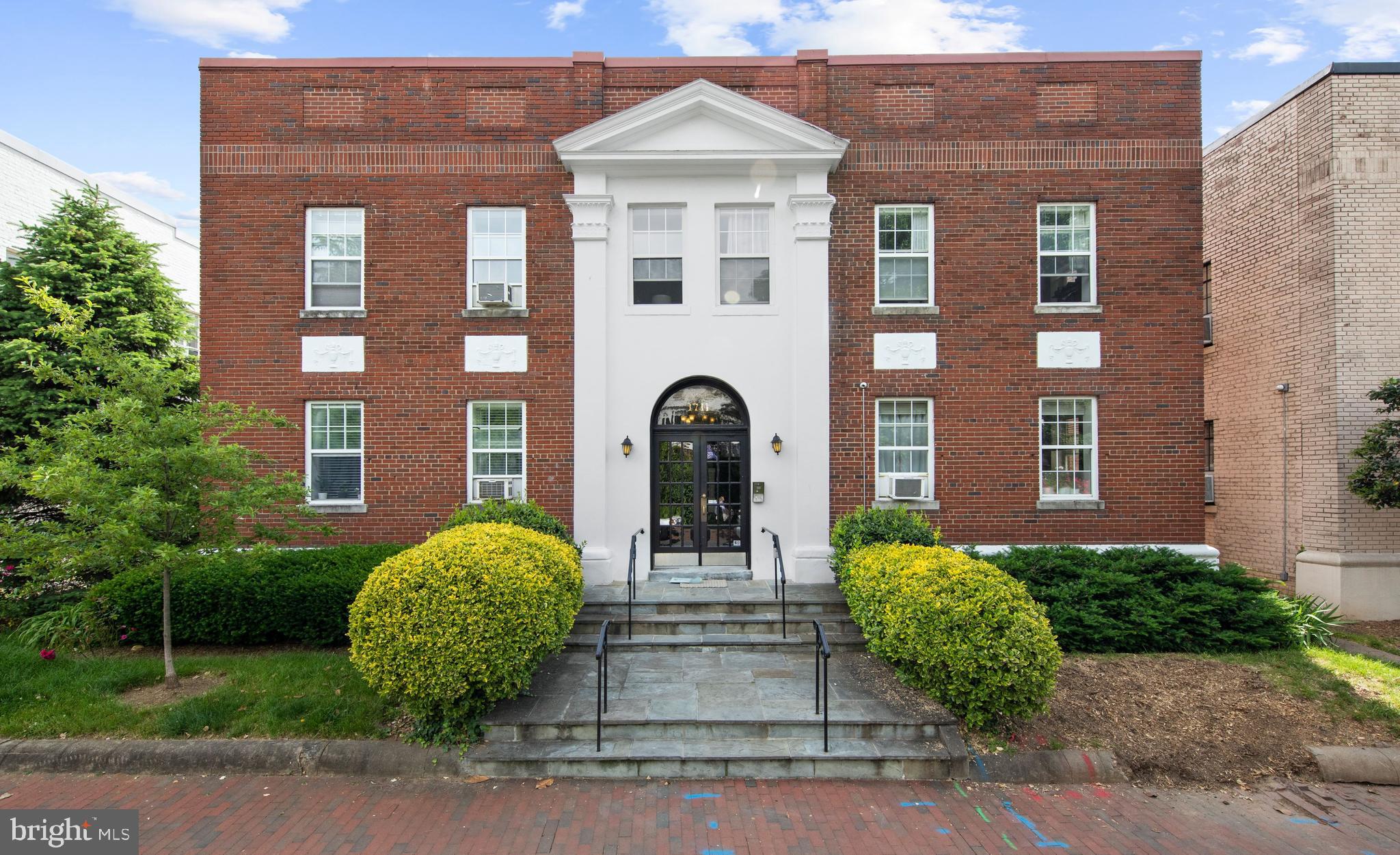 1711 35th Street Northwest, Unit 7 Washington, DC 20007 - Photo 18 of 29
