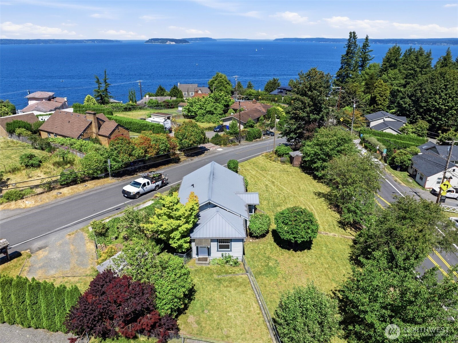 4417 Seahurst Avenue Everett, WA 98203 - Photo 24 of 30