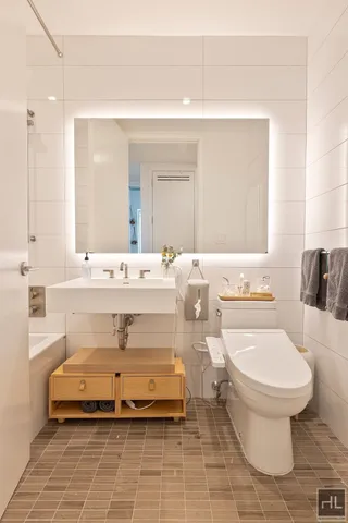 $1,599,000 | 98 Front Street, Unit J9 | DUMBO