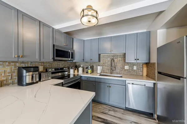 $795,000 | 357 Ala Wai Boulevard, Unit 197, South Lake Tahoe, CA 96150
