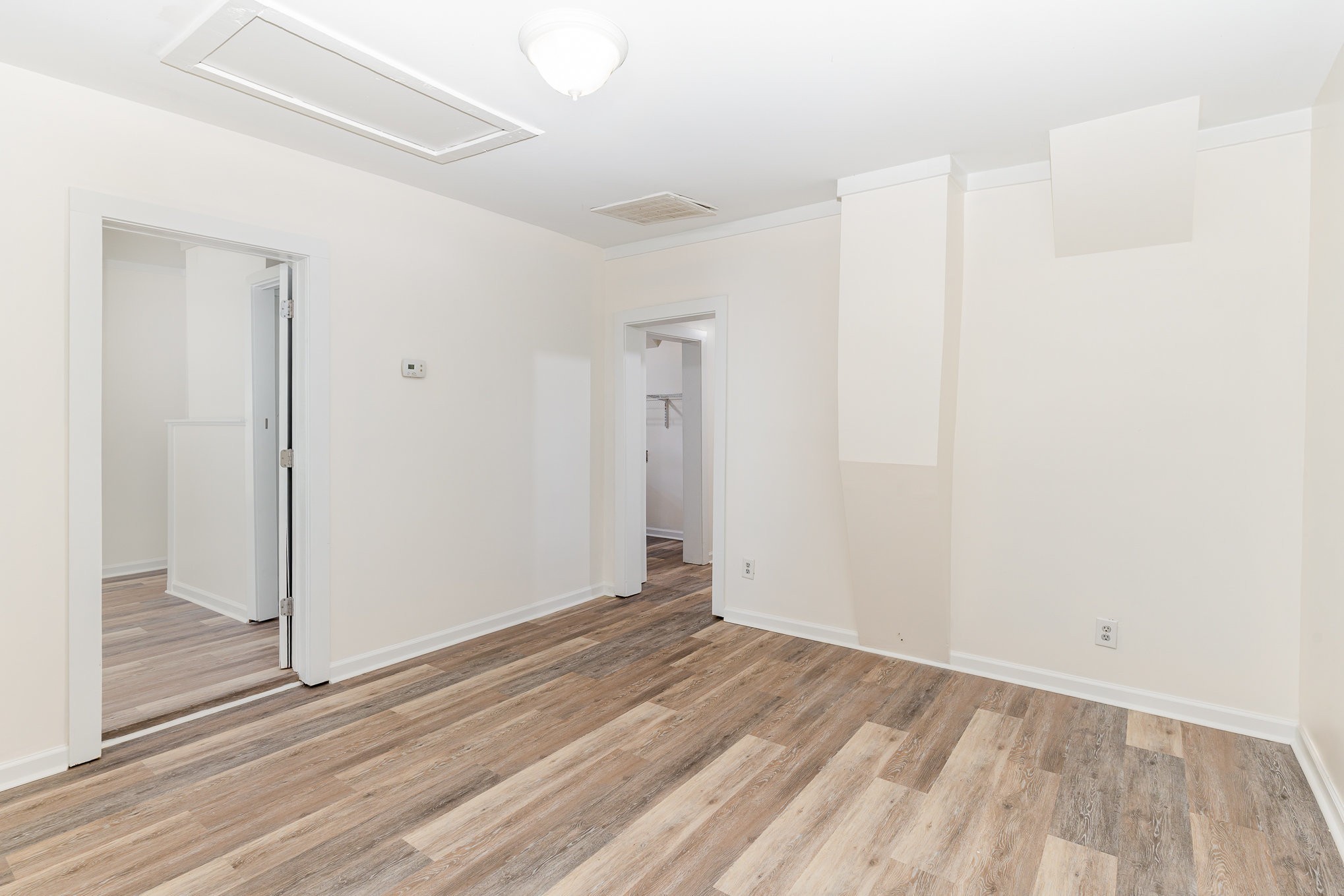 1018 Bridge Street Columbia, TN 38401 - Photo 4 of 15 a view of a room with wooden floor