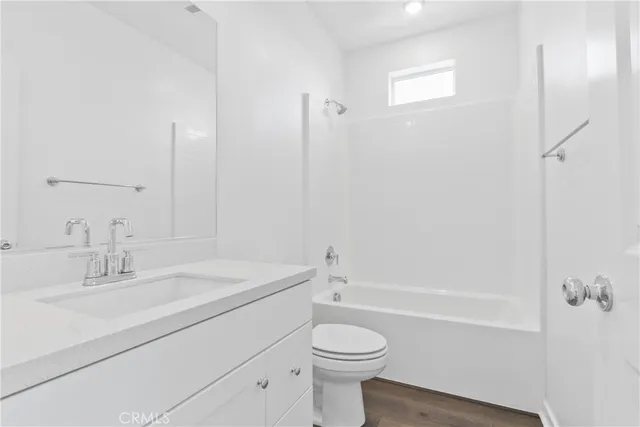 $3,000 | 960 North Tangent Privado, Unit 305, Ontario, CA 91764