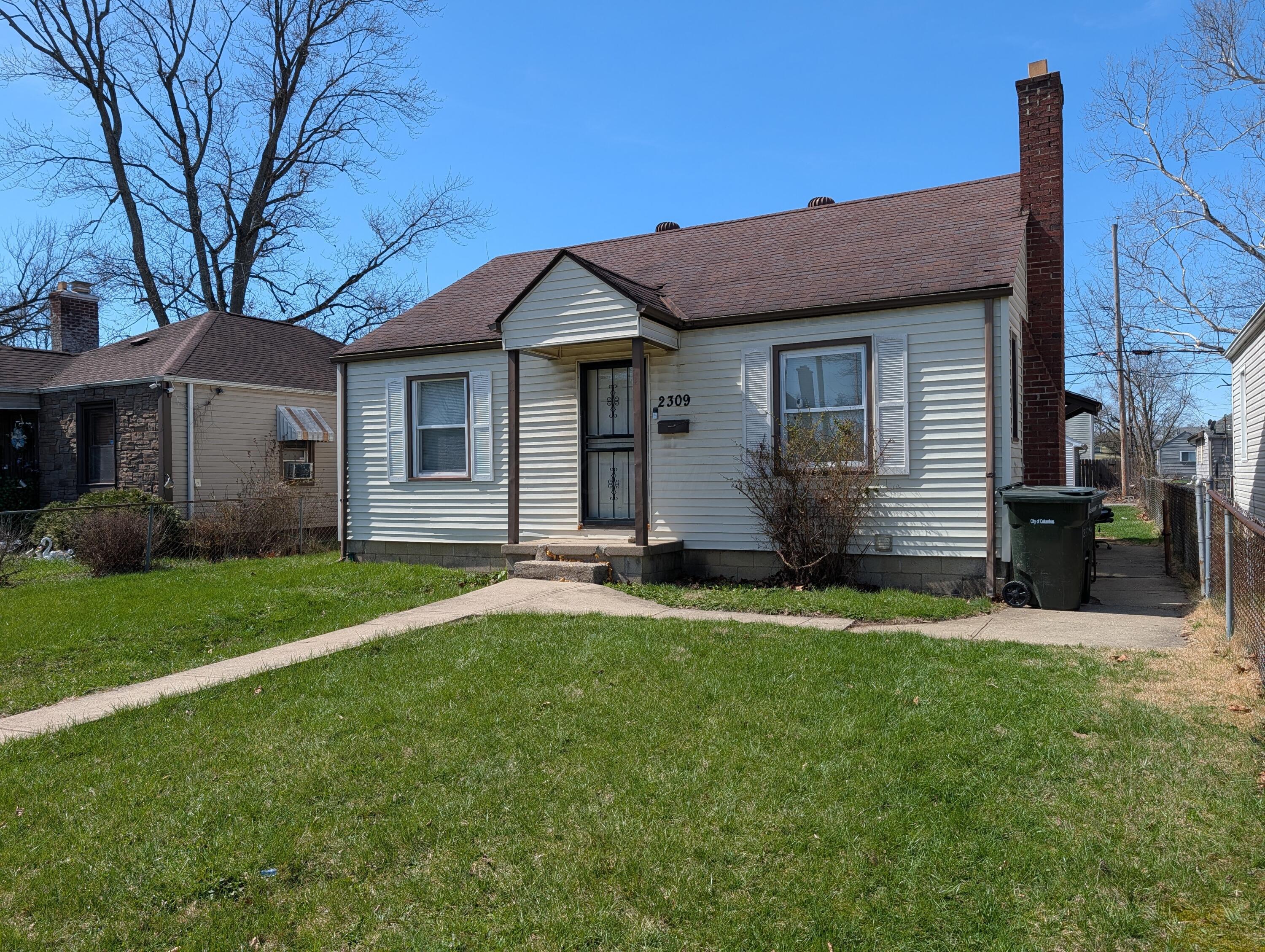 2309 Gerbert Road Columbus, OH 43211 - Photo 3 of 16 PXL_20260324_171545121