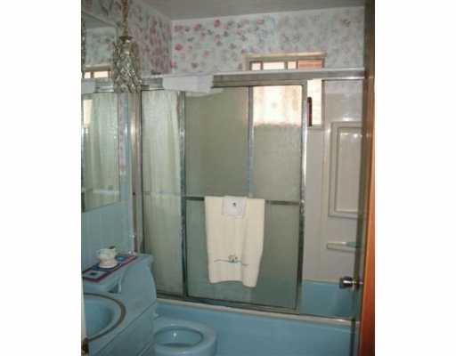 34 Friday Road Millvale, PA 15209 - Photo 7 of 8 Master Bath/Spa.