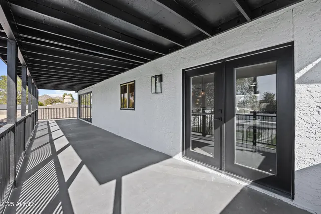 a view of house with a garden