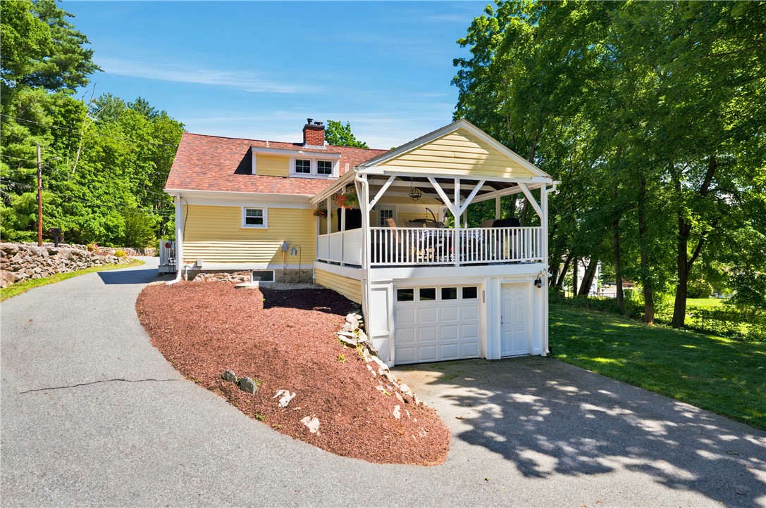 44 Old Great Road North Smithfield, RI 02896 - Photo 2 of 41