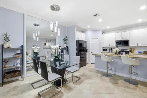 $500,000 | 10457 Wellington Parc Drive, Wellington, FL 33449