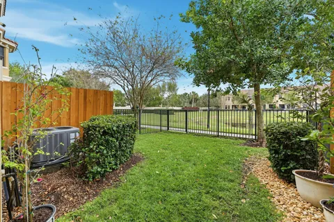 $500,000 | 10457 Wellington Parc Drive, Wellington, FL 33449