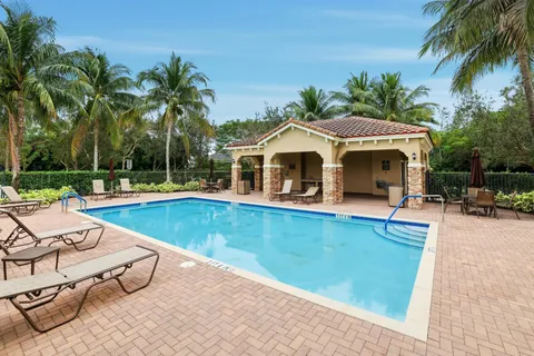 $500,000 | 10457 Wellington Parc Drive, Wellington, FL 33449