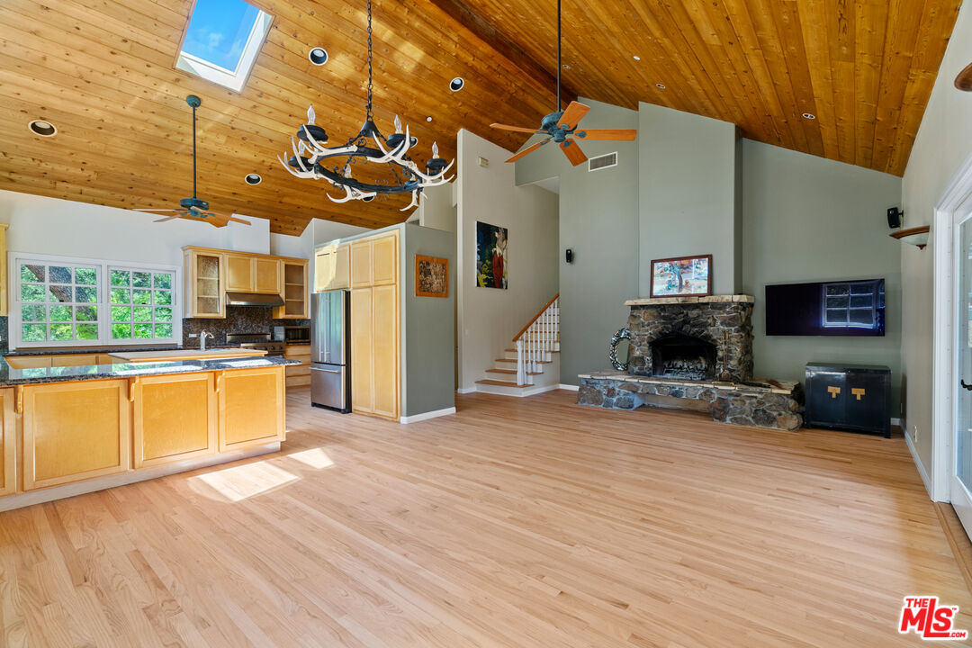 20912 Fontaine Road Topanga, CA 90290 - Photo 6 of 52