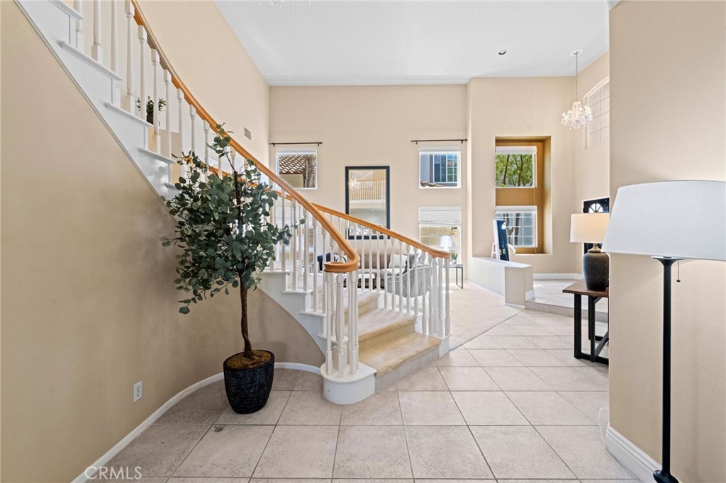 45422 Camino Monzon Temecula, CA 92592 - Photo 8 of 47