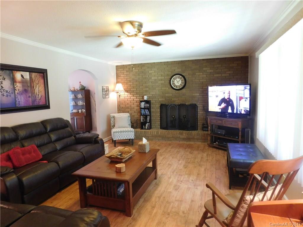 506 Hestertown Road Lincolnton, NC 28092 - Photo 3 of 24 Gallery Image 3