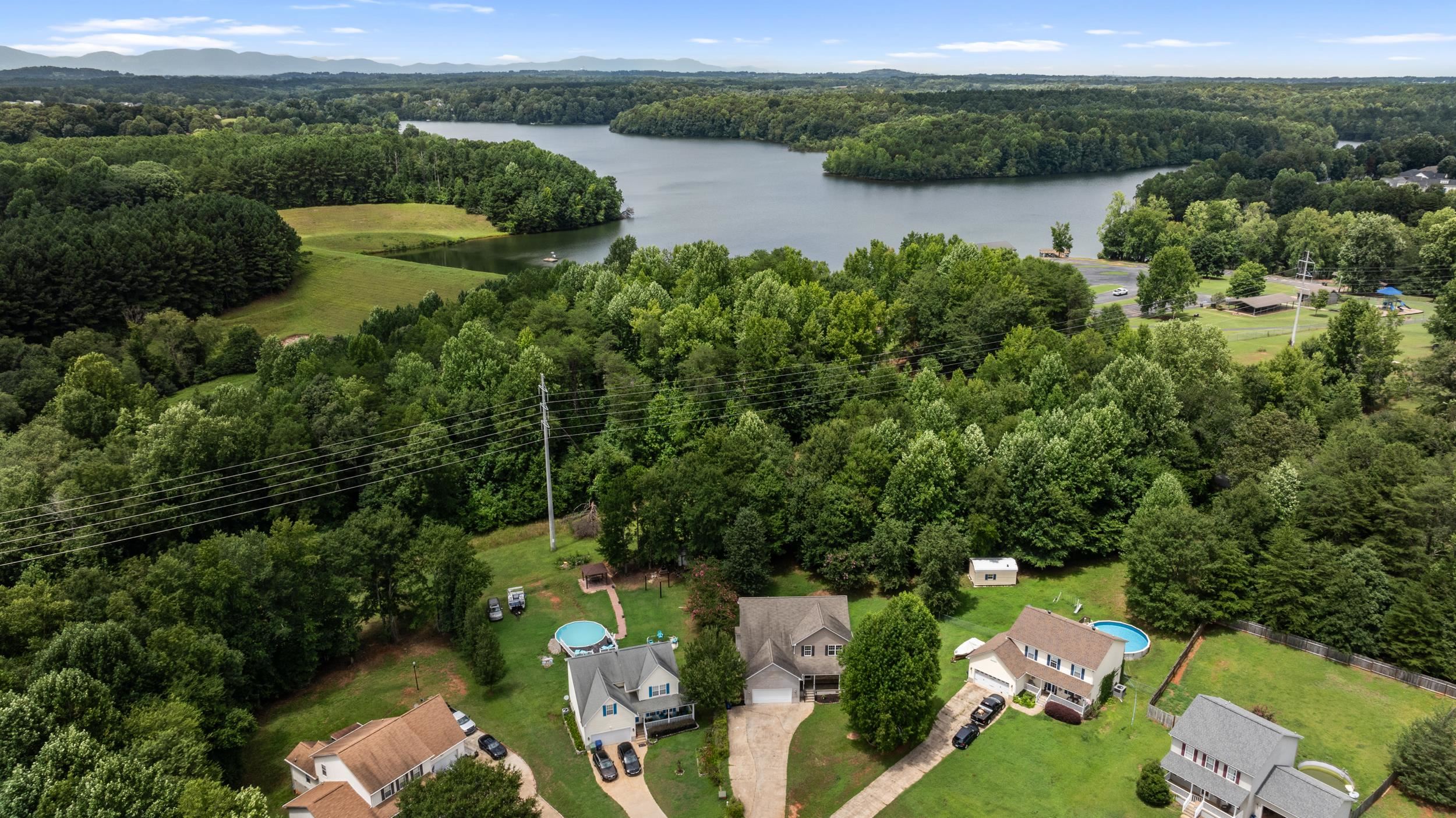 334 Cane Pole Walk Inman, SC 29349 - Photo 3 of 40