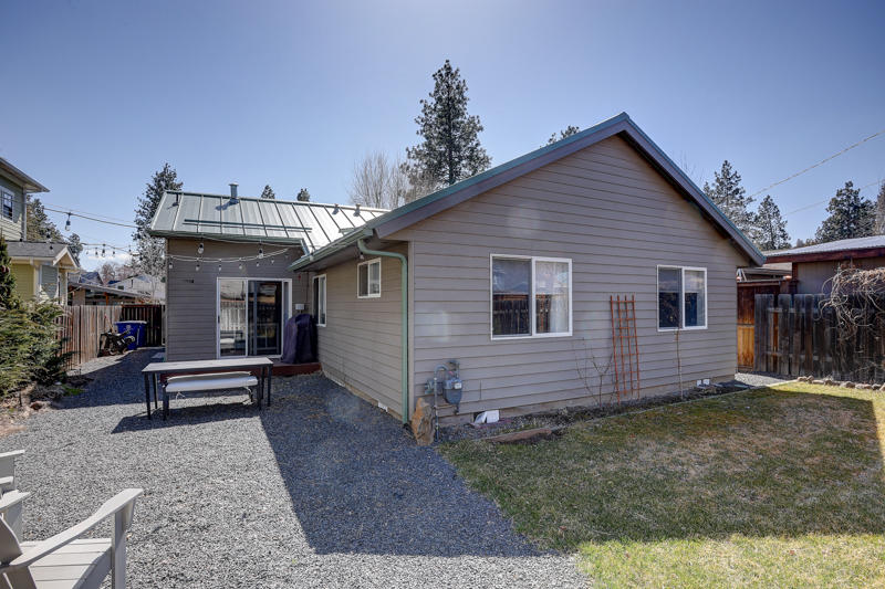 1438 Northwest Elgin Avenue Bend, OR 97703 - Photo 16 of 25 1438 NW Elgin Ave-17