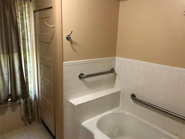 $2,200 | 18257 Farm To Market Road 1173, Decatur, TX 76234