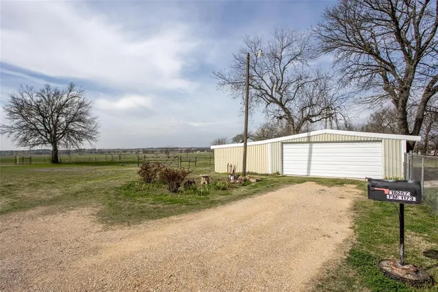$2,200 | 18257 Farm To Market Road 1173, Decatur, TX 76234