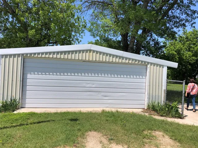 $2,200 | 18257 Farm To Market Road 1173, Decatur, TX 76234