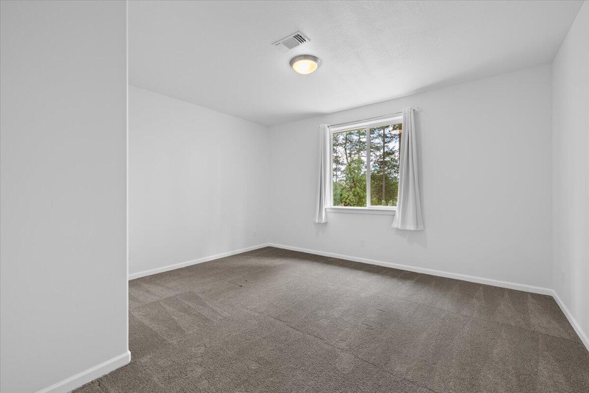 1266 Ellison Loop Merlin, OR 97532 - Photo 31 of 45 31-CI_9719