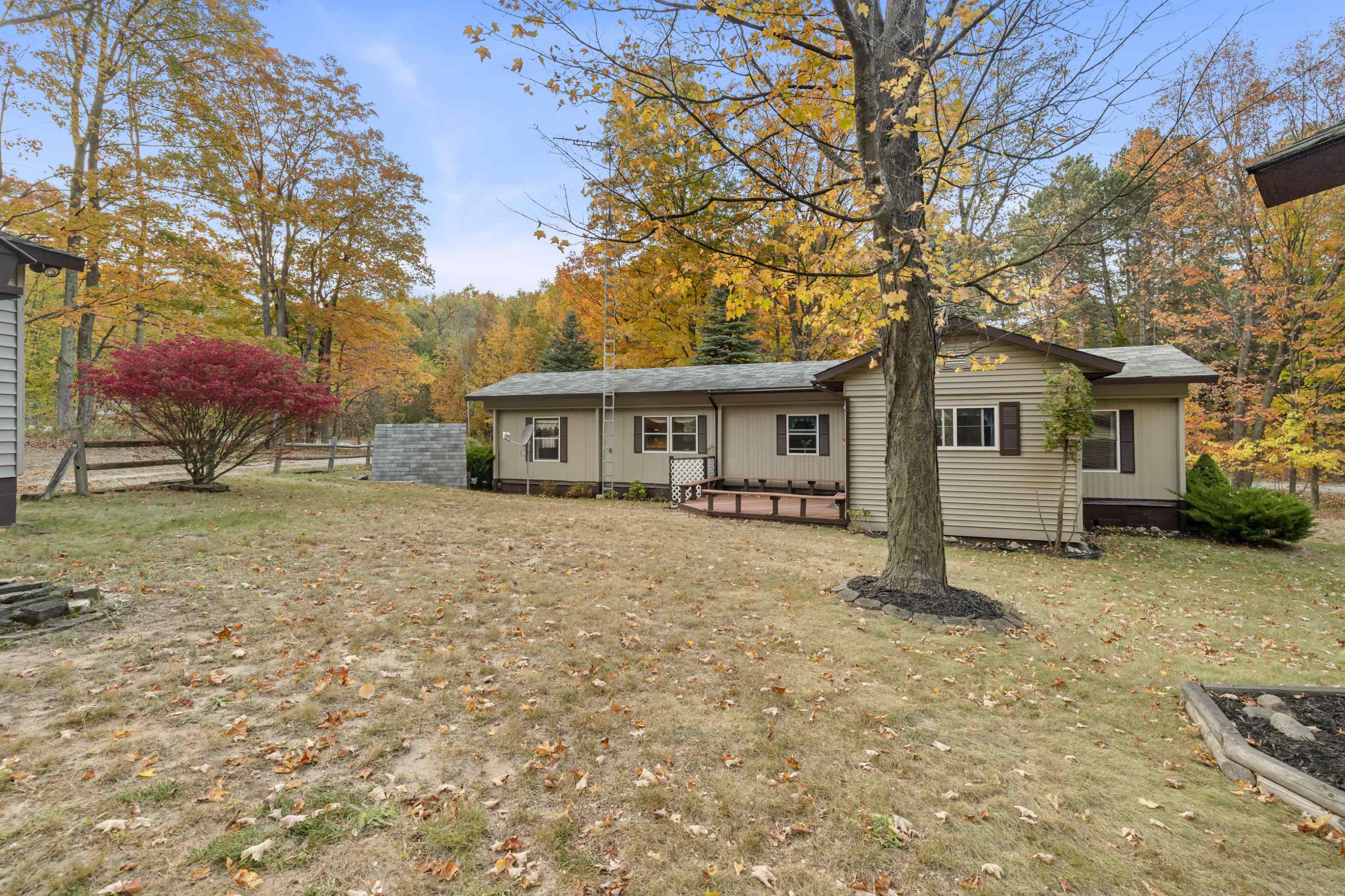 1843 Moss Road Beulah, MI 49617 - Photo 29 of 33 Gallery Image 29
