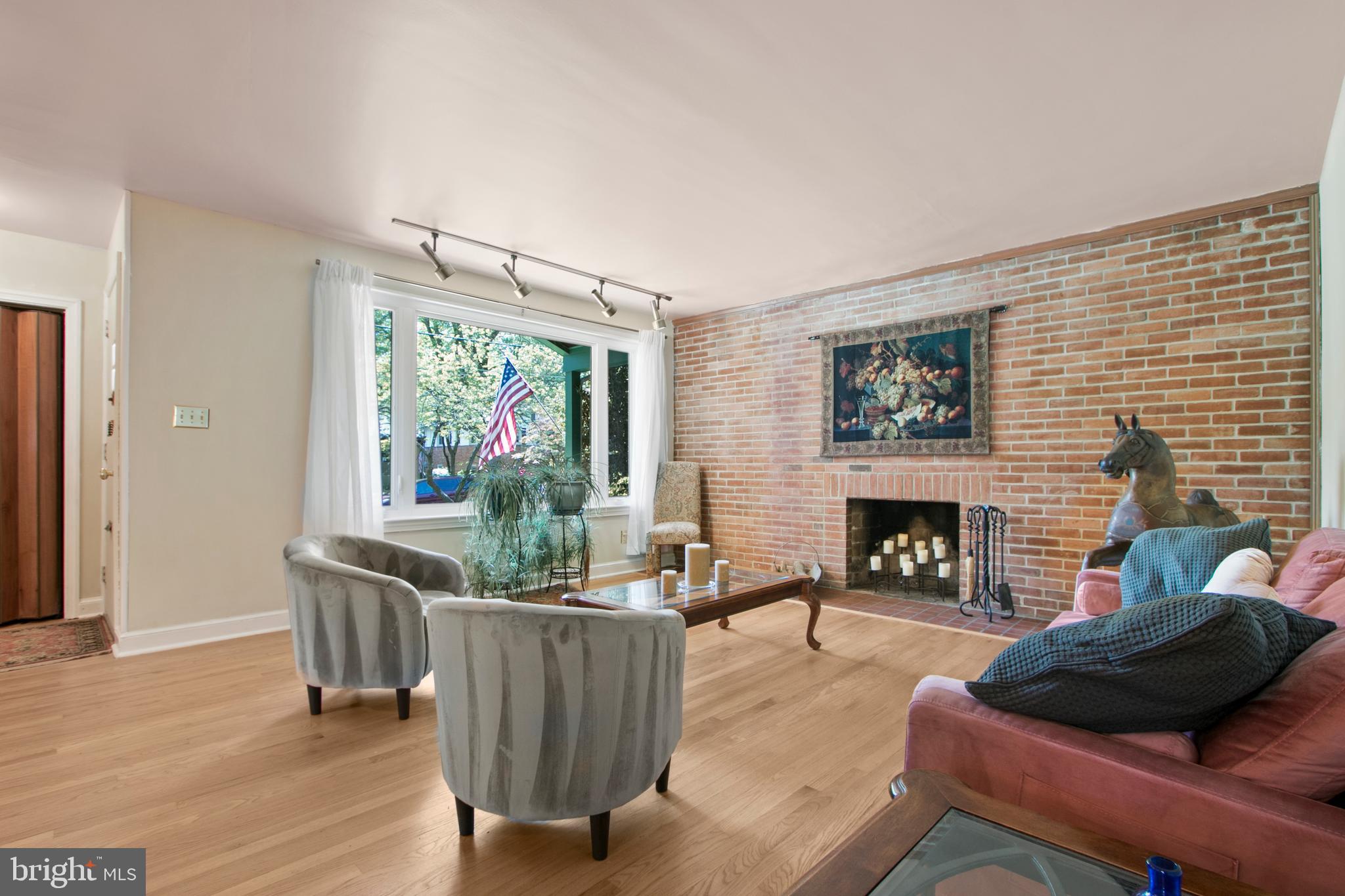 1207 Ballard Street Silver Spring, MD 20910 - Photo 10 of 66 Gallery Image 10