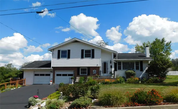 $279,900 | 7 Orchard Avenue, Owego, NY 13827