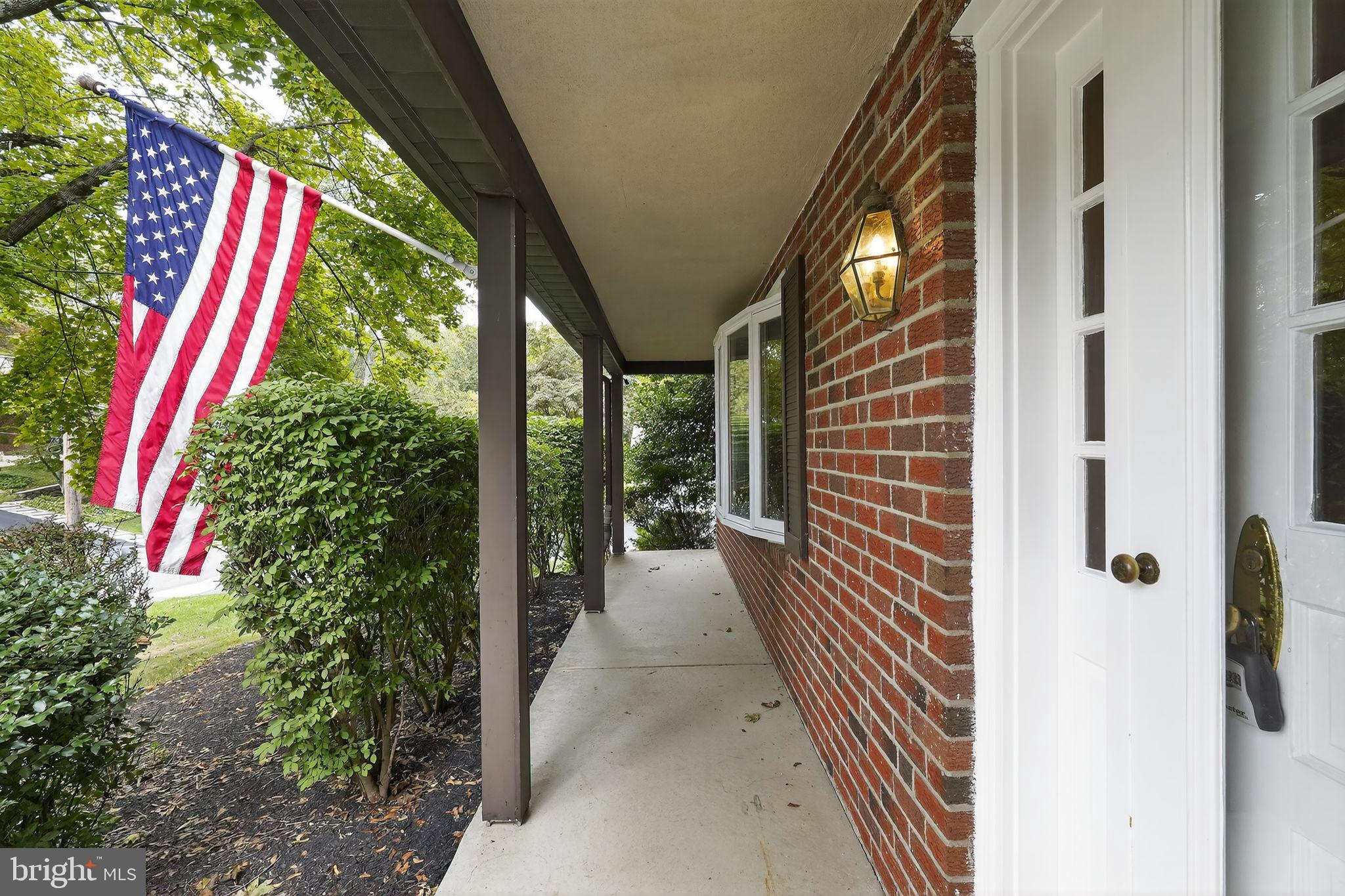 2003 Richard Drive Broomall, PA 19008 - Photo 3 of 40 Gallery Image 3