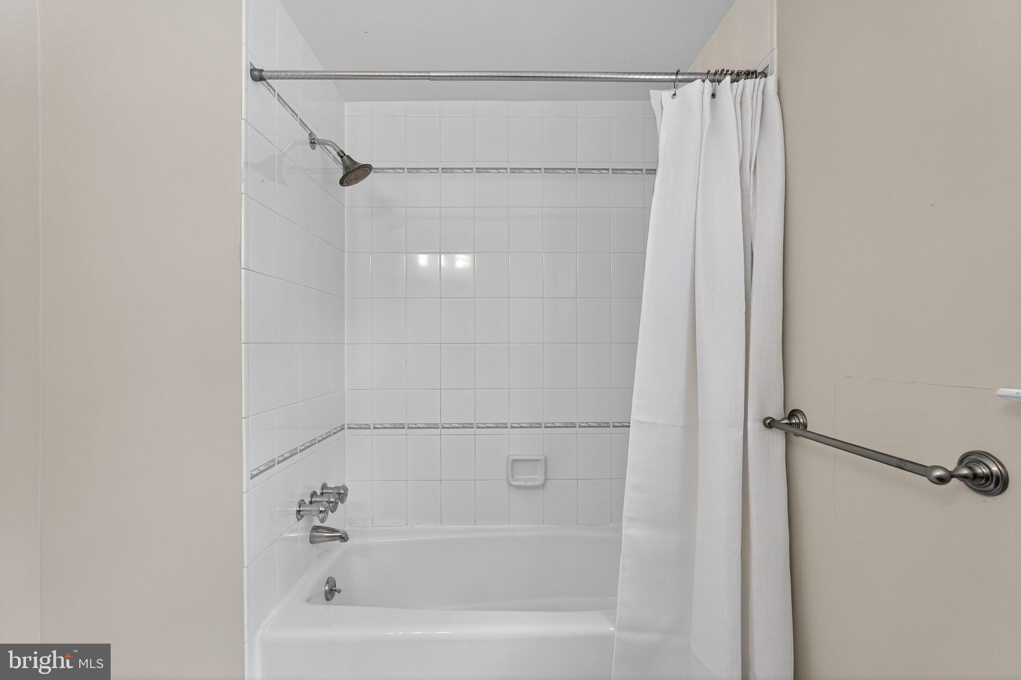 2003 Richard Drive Broomall, PA 19008 - Photo 32 of 40 Gallery Image 32