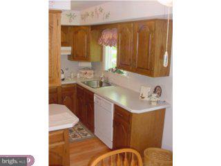230 Beaver Road Southampton, PA 18966 - Photo 3 of 6 Gallery Image 3