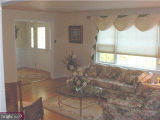 230 Beaver Road Southampton, PA 18966 - Photo 4 of 6 Gallery Image 4