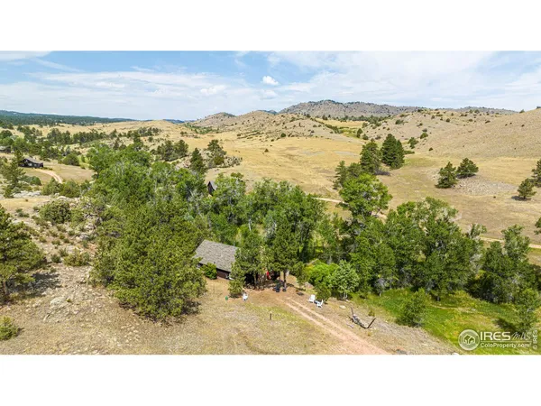 $585,000 | 950 Meadow Creek Road, Livermore, CO 80536