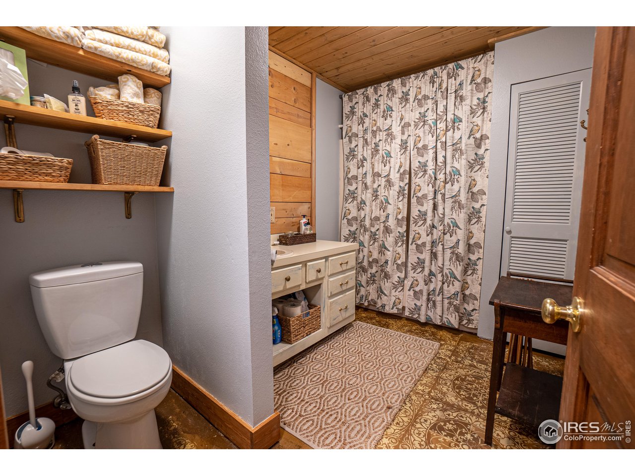 950 Meadow Creek Road Livermore, CO 80536 - Photo 10 of 26