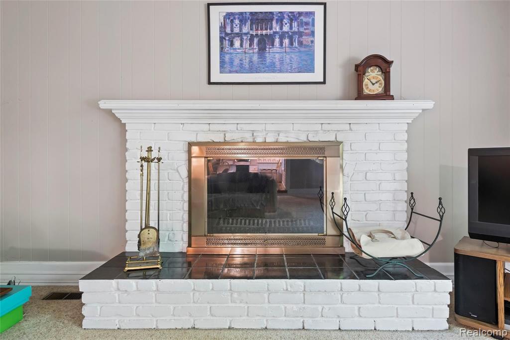 2974 Leyton Court Rochester Hills, MI 48306 - Photo 15 of 36